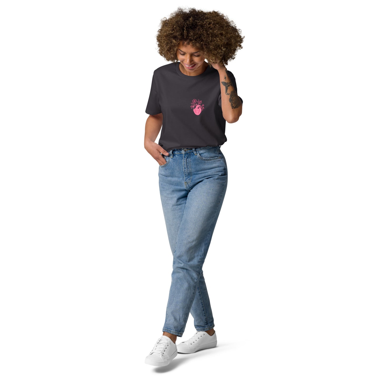 Unisex-T-Shirt mit Hez und auf der Rückseite Skelett-Handmotiv und Schriftzug 'Bone Amour' – perfekt für angehende Orthopäden und Mediziner